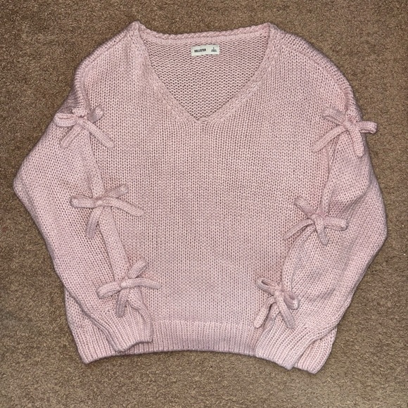 NEW Hollister Off The Shoulder Bow Appliqué Sweater - Picture 5 of 8